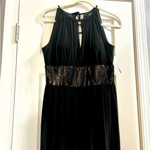 NWT BLACK SEQUINS EMBELLISHED JUMPSUIT SIZE 10